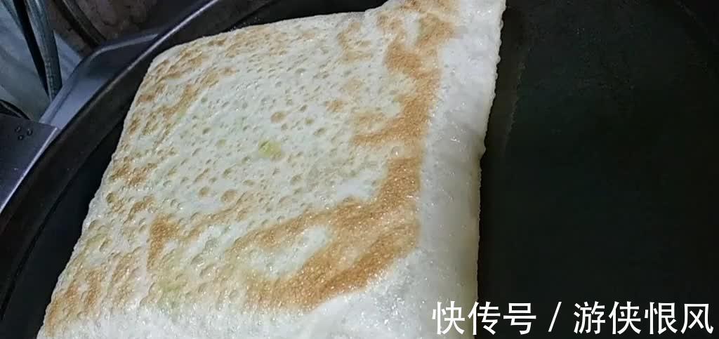 超薄葱花饼的做法,掌握以下3个技巧,担保焦香诱人嘎嘣香脆