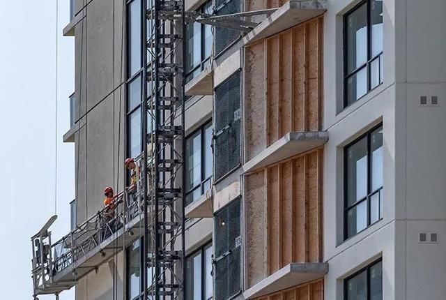 拆迁|老旧房子加装电梯,取消“一票否决”,如今中层住户又“反对”