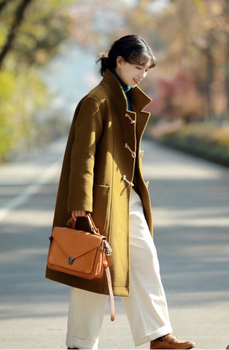 棕色大衣 棕色大衣烂大街?学博主这样搭配,158cm也能穿出强大气场!