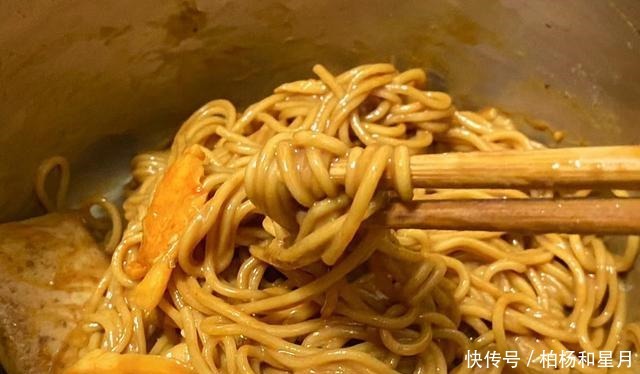  薇娅带火的5款零食，若工资允许，上班族要多囤，解馋好吃又量大