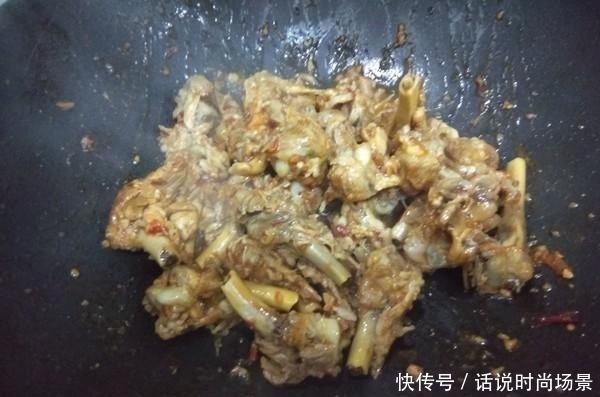 鸡骨棒|老公下酒菜别再只是花生米了,这个菜比它好吃5倍,香到舔盘子