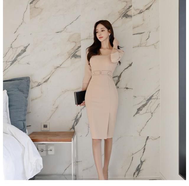 春桃|女神孙允珠高清时尚搭配（233）春桃杨妃淡粉雨溪烟树包臀裙