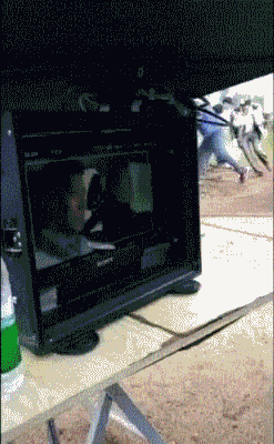 |搞笑段子:今天一大早,宿舍一姑娘说:我决定今天不叠被子了