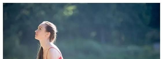 姿势|这套瑜伽序列,专门针对下背部不适,零基础也可以在家练!