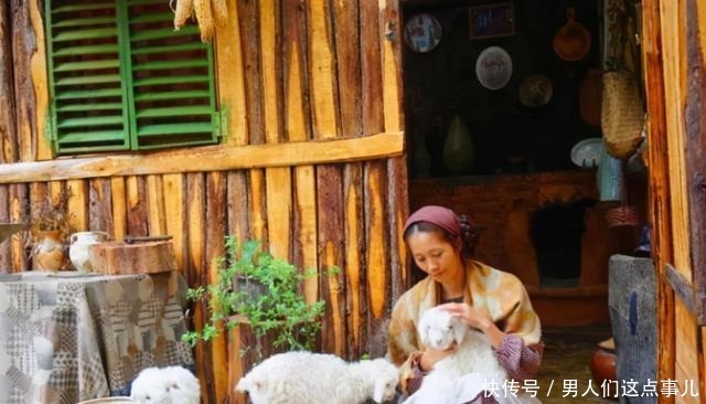 李子|另类“李子柒”,失恋后归隐山林,改旧宅,日子美如“世界名画”