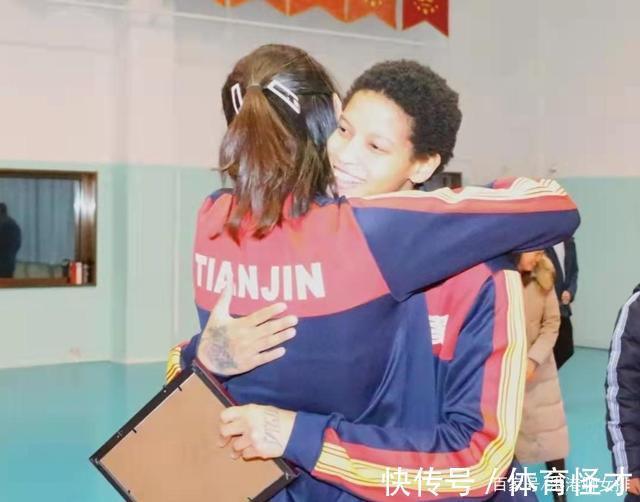 中國女排|資訊：波蘭女排新教練將宣布，俄女排未定主帥，瓦爾加斯今日離開