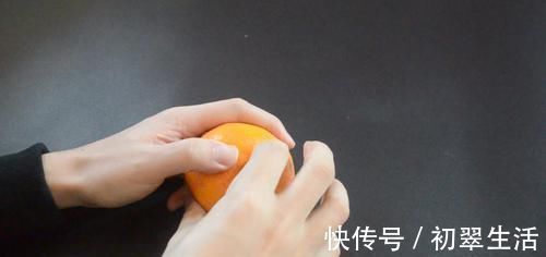 橘子皮|橘子皮放进白醋里泡一泡, 能为家里省下不少钱, 看完您会感谢我的
