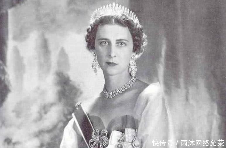 女王|她是希腊末代公主,英王室最后的公主儿媳,8岁的女王担任花童
