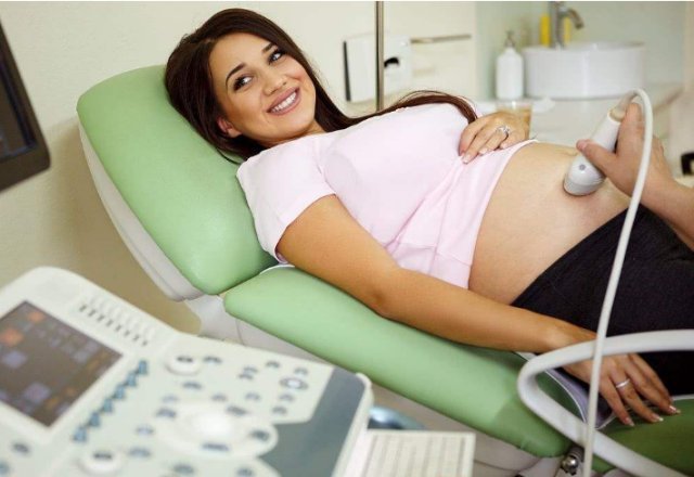 怀孕做B超时，在肚子上涂抹的透明胶体是什么，大多孕妈还不了解
