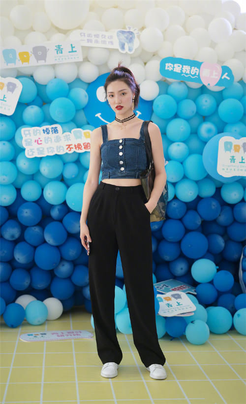 版型|奶奶裤又“卷土重来”了！今年流行这样穿，既洋气不挑身材还时髦