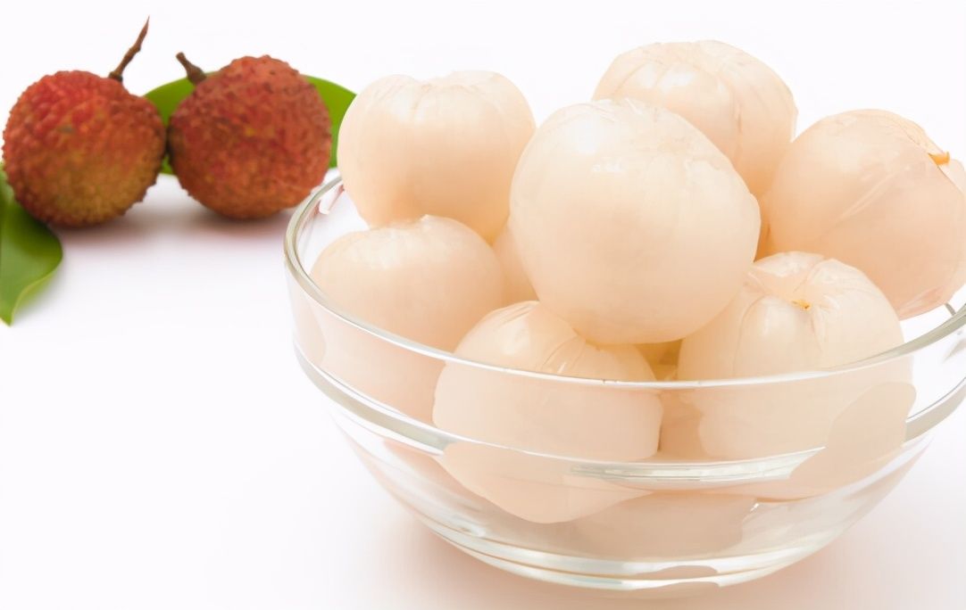 结节|28岁女子半年内甲状腺结节从0.8到3.6cm，医生：3种水果要少吃