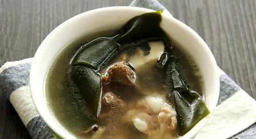 慢性咽炎的“福音”找到了!每天吃一点,润嗓利喉,嗓子越来越好