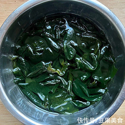 海药本草|10万人都收藏的超美味裙带菜豆腐汤，拯救你的胃