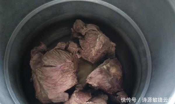 做法|炖牛肉简单的做法是牛肉不散不干,筋骨和牙齿都在跳,且小白可见