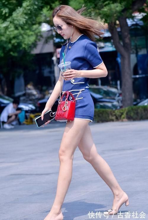 打扮 男人看美女,打扮亮眼重要,还是穿搭性感更重要