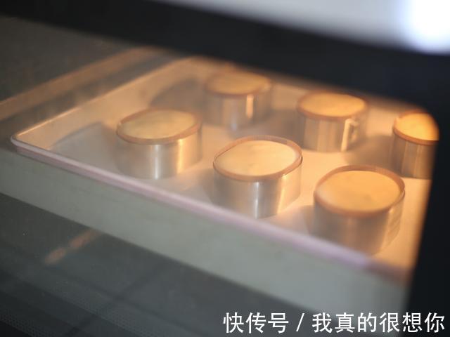 想要半熟芝士蛋糕不缩腰，最后一步是关键，掌握后你也能成功