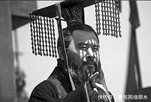 原因|曹操为何一直不敢当皇帝？伟人简单一语，道出其中原因！