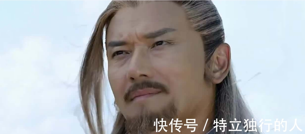 师父&裘千仞打伤黄蓉,黄药师为何不敢去找他报仇?看看他师父是谁