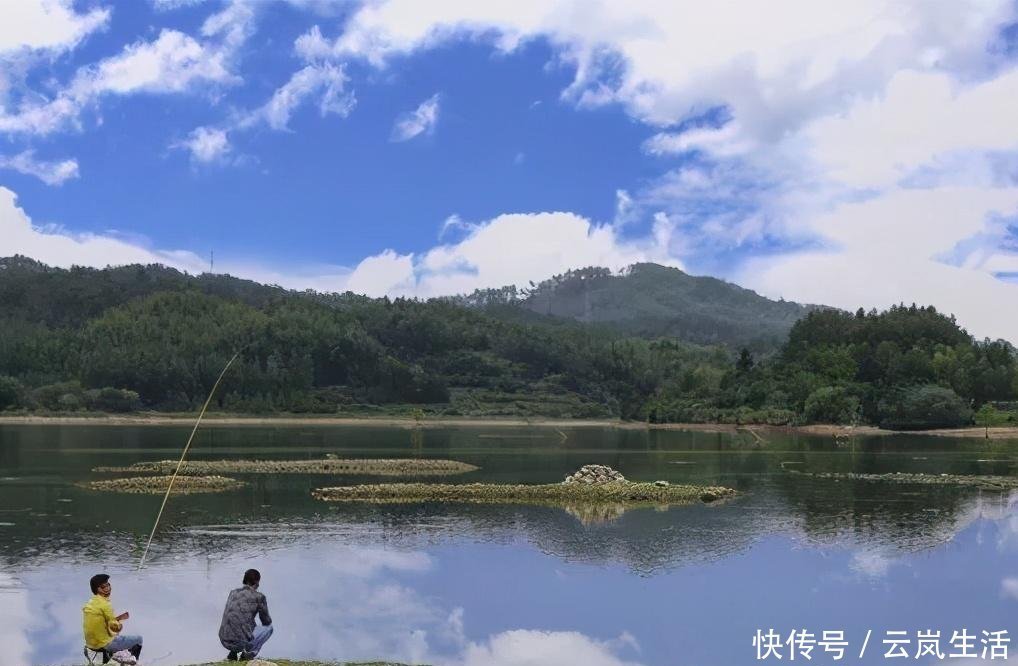 搅拌均匀|钓鱼自制饵料配方详解!诱鱼迅速,大鲫大鲤!