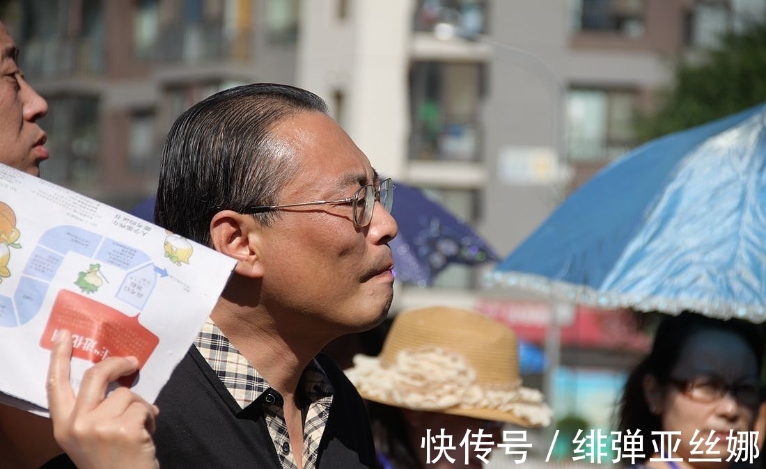 青山&青山的诗|为什么我的眼里常含泪水