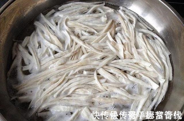 食用价值|便秘最怕这“菜”,坚持一周吃3次,清肠排宿便,大肚腩变平坦了