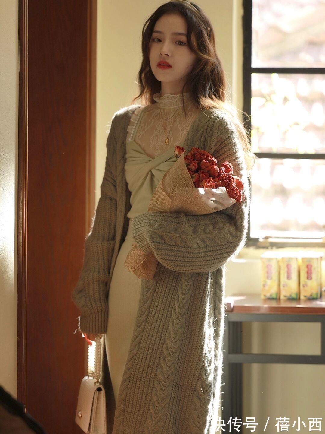 版型 “毛衣开衫”永不过时,选对款式就能成为女神,单穿、叠穿都好看