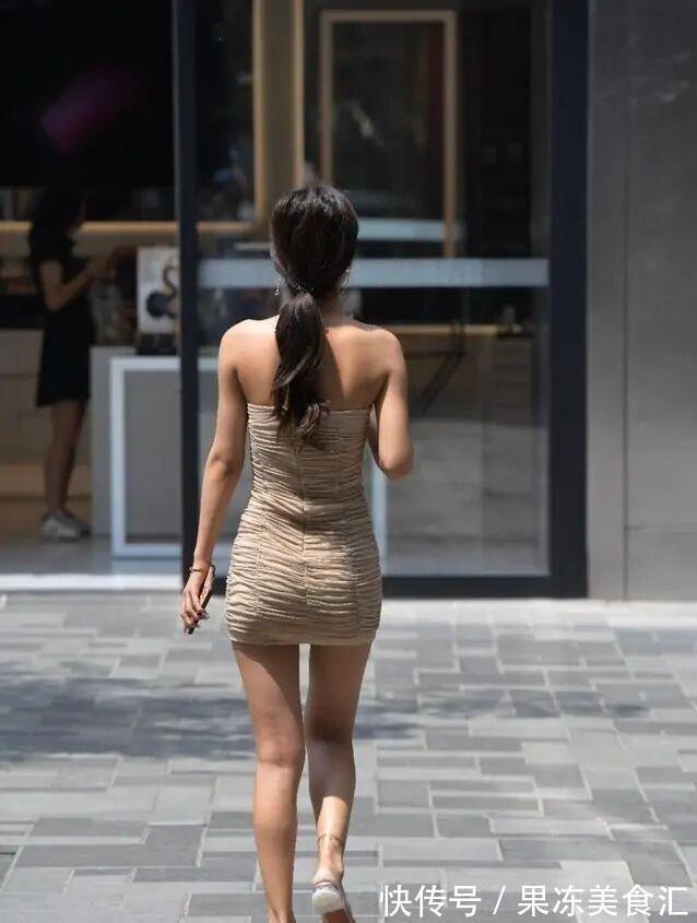 时髦 有“小肚子”又何妨?夏日必备“褶皱裙”,化解烦恼易如反掌!