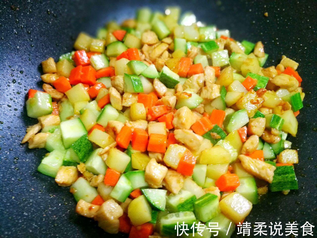 鸡胸肉这样做,鲜嫩可口还下饭,好吃到停不下来,孩子很喜欢吃