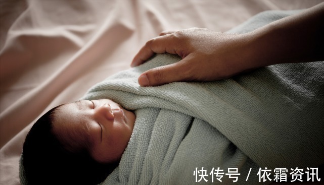 小宝宝|养护新生儿宝宝坑太多,10个“带娃禁忌”家长要了解,别做错坑娃