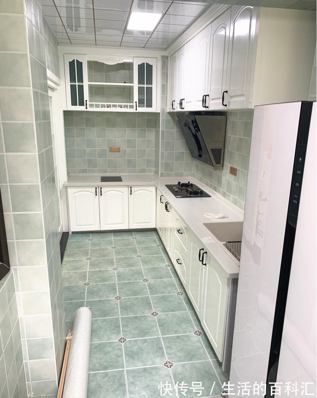 墙面|70㎡小户型,硬装刚结束,电视墙大气上档次,榻榻米房是最大亮点