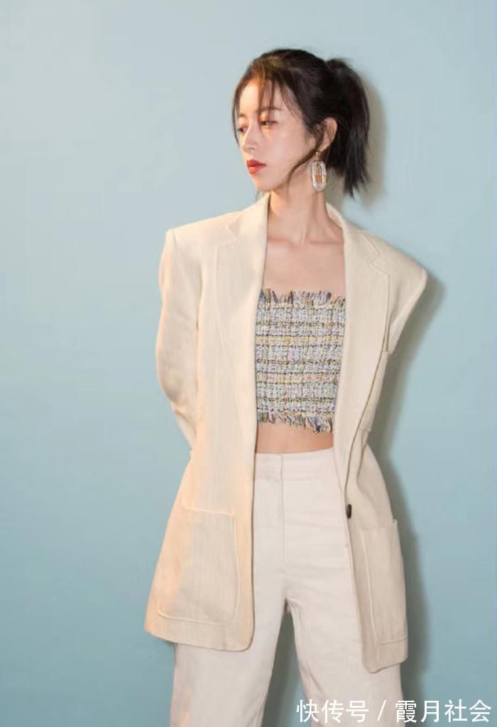 脸小 女人过了30就放弃中分吧!试试这4种“刘海”发型,更减龄显脸小