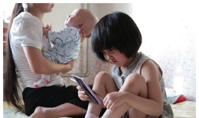 标准|6岁女孩“反选父母”,“有钱”成第一标准,网友感叹:太现实