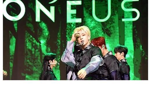 「MD PHOTO」 韓國(guó)男團(tuán)ONEUS舉行《BLOOD MOON》新專(zhuān)輯發(fā)布會(huì)