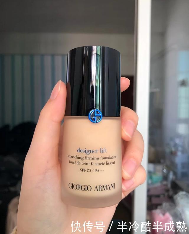 小仙女们|贵妇粉底也踩雷!兰蔻暗沉,阿玛尼卡粉,还有它像是化了个寂寞