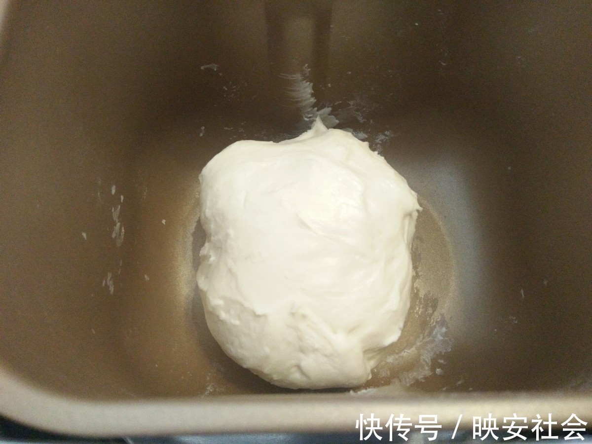 灌汤小笼包|会流汤的灌汤小笼包，皮薄多汁味道棒，很简单一看就会
