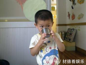 时间段|3个时间段不要强迫孩子喝水,易积食伤脾胃,别不当回事