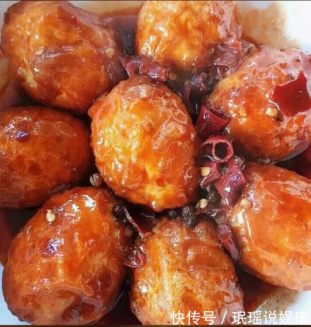 家常虎皮蛋的教程来了,配上一碗热腾腾的白米粥,既营养又开胃