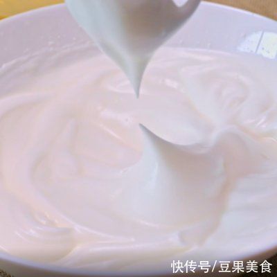 芝士蛋糕|真能Duang~的网红爆款古早蛋糕!口感弹嫩还有流心芝士?