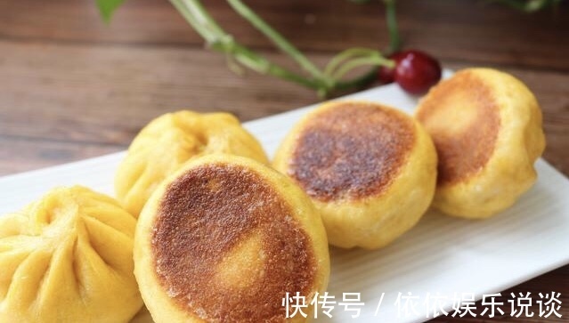 南瓜新吃法,和面不用水,简单易做,比包子松,再做30个不够吃
