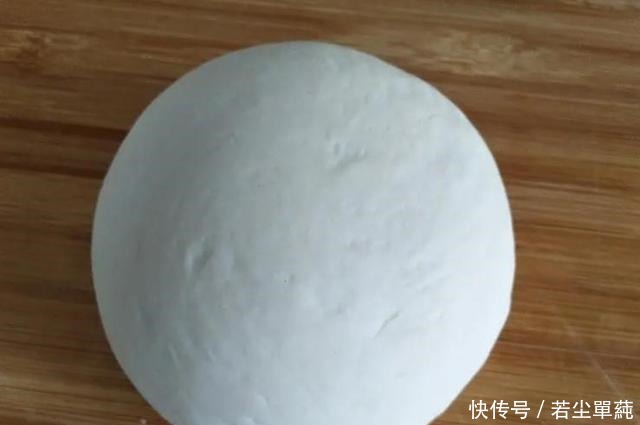 这样做出高颜值千层糕,松软又美味,补锌补钙营养高,孩子长高个!