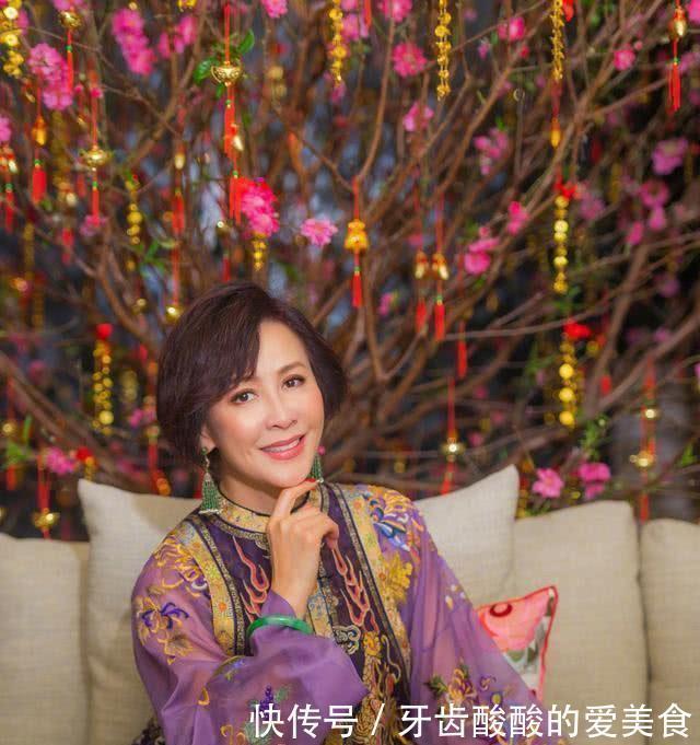 徐青|50岁左右的女人,这几种明星发型,显气质还减龄