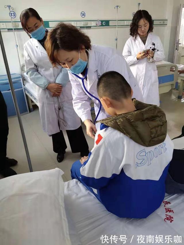 dh12岁少年,取出一公斤寄生虫,提醒:四种街边小吃,别让孩子吃