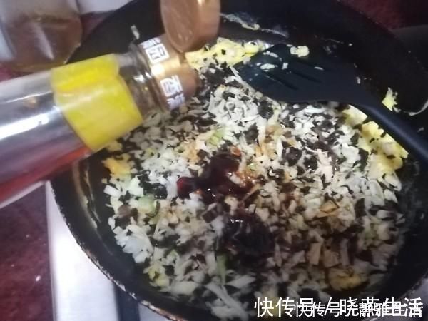 耳瓣|泡木耳只加水就错了,大厨都加这2样,2分钟泡开,木耳又大又好