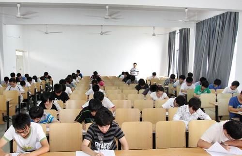 大学里不能“错过”的考试，对就业影响很大，大一新生要早做准备