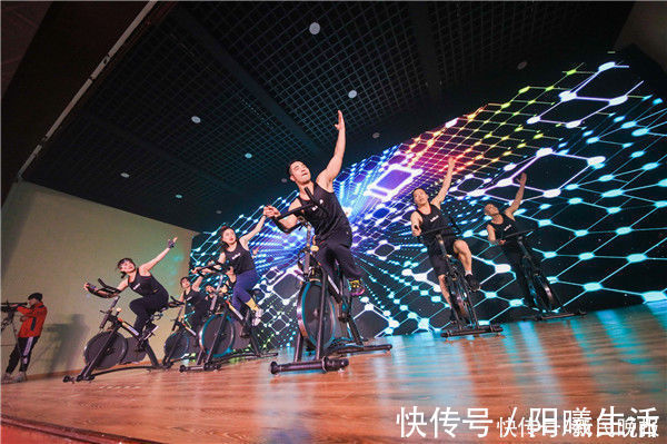 跨年|踩着动感单车,和赘肉说拜拜,这个跨年比赛不一般