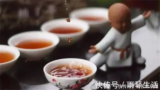红茶|喝茶,一分钟解渴,一小时休闲,一个月健康,一生长寿