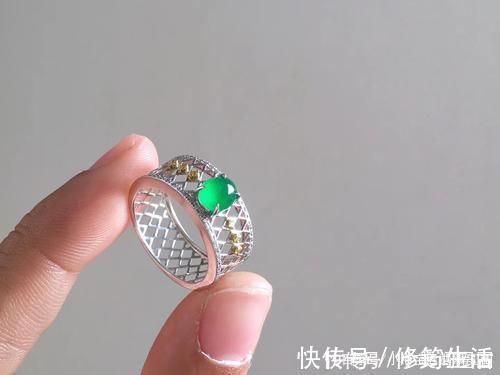 戒指|翡翠戒指可别乱戴!戴在不同的手指上,都有着不同的寓意和作用