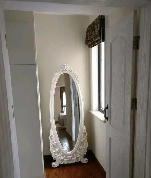 家庭和睦|老公坚持让朋友装修房子,总价21万,光沙发就花了3万多,值吗?