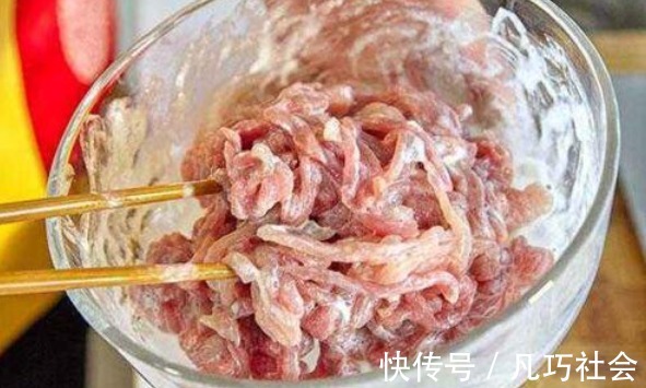 蒜苔|炒肉时,不要切好就炒,厨师长教你1招,肉软嫩鲜香,不柴也不腥