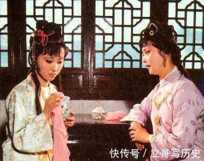 黛玉$薛宝钗劝林黛玉别读禁书:是三层套路的潘嘎之交!小丑竟是她自己